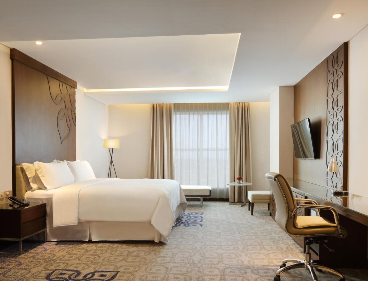 Four Points by Sheraton Makassar