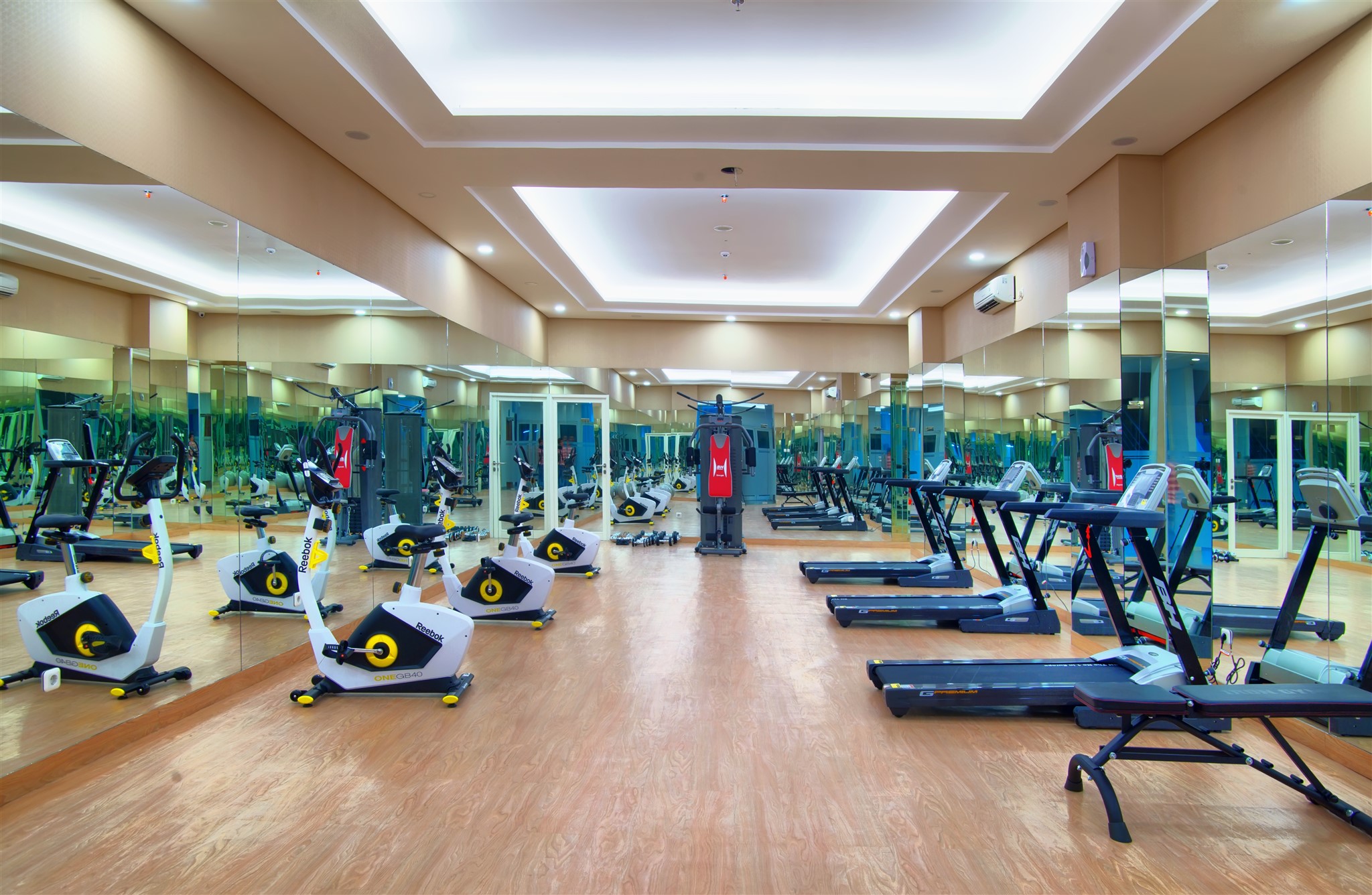 Golden Tulip Essential Makassar