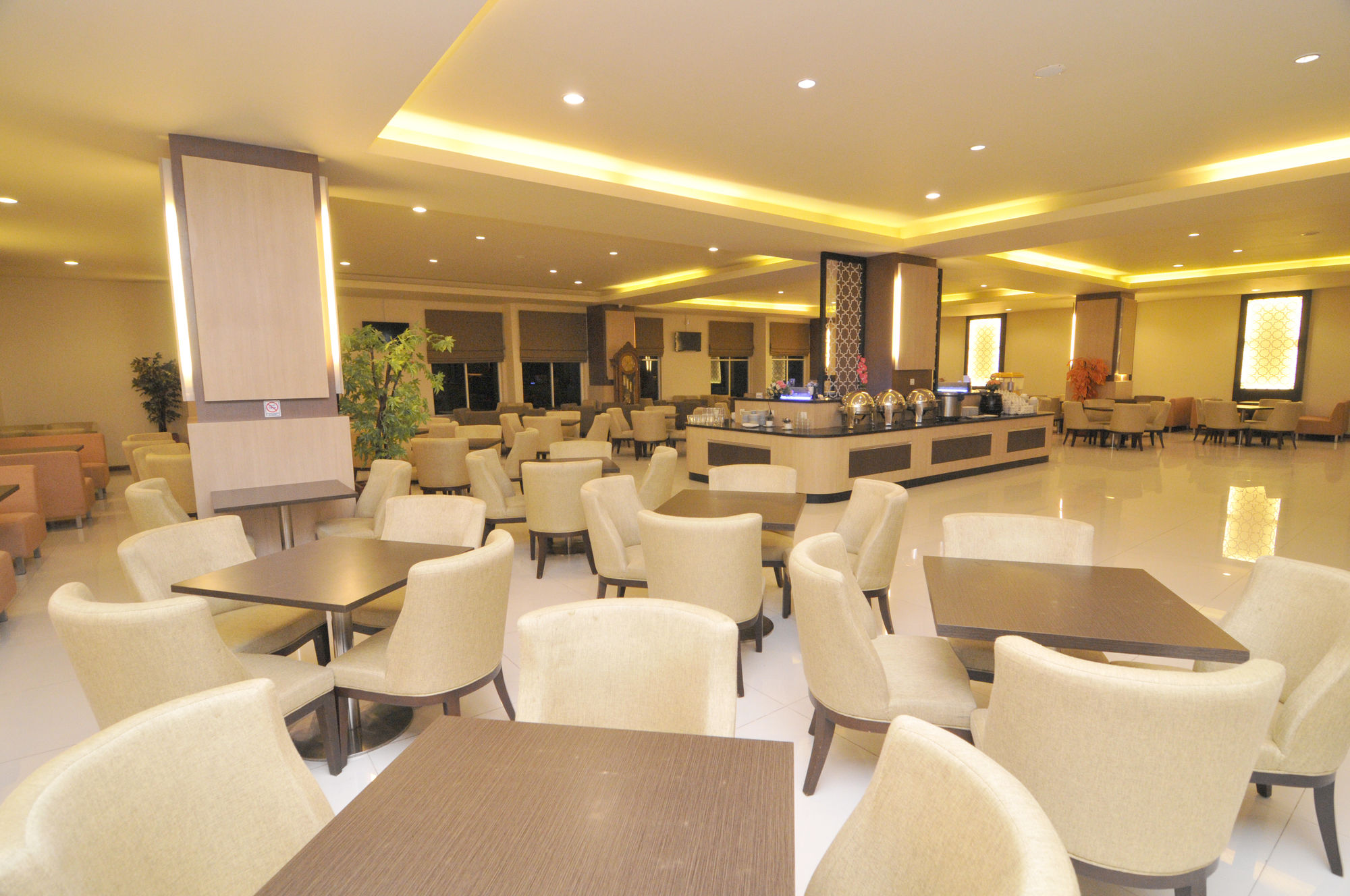 Grand Asia Hotel Makassar