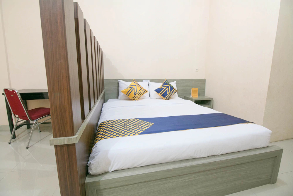 Grand Azizah by OYO Rooms