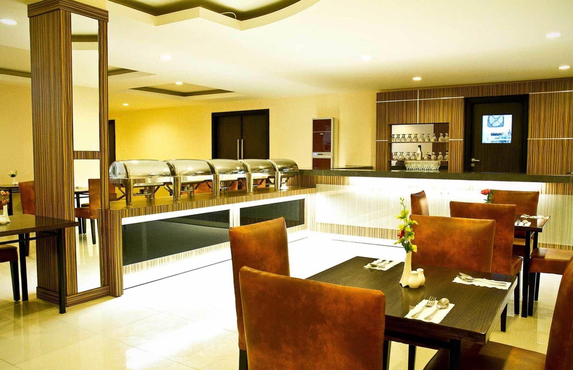 All Nite & Day Hotel Makassar