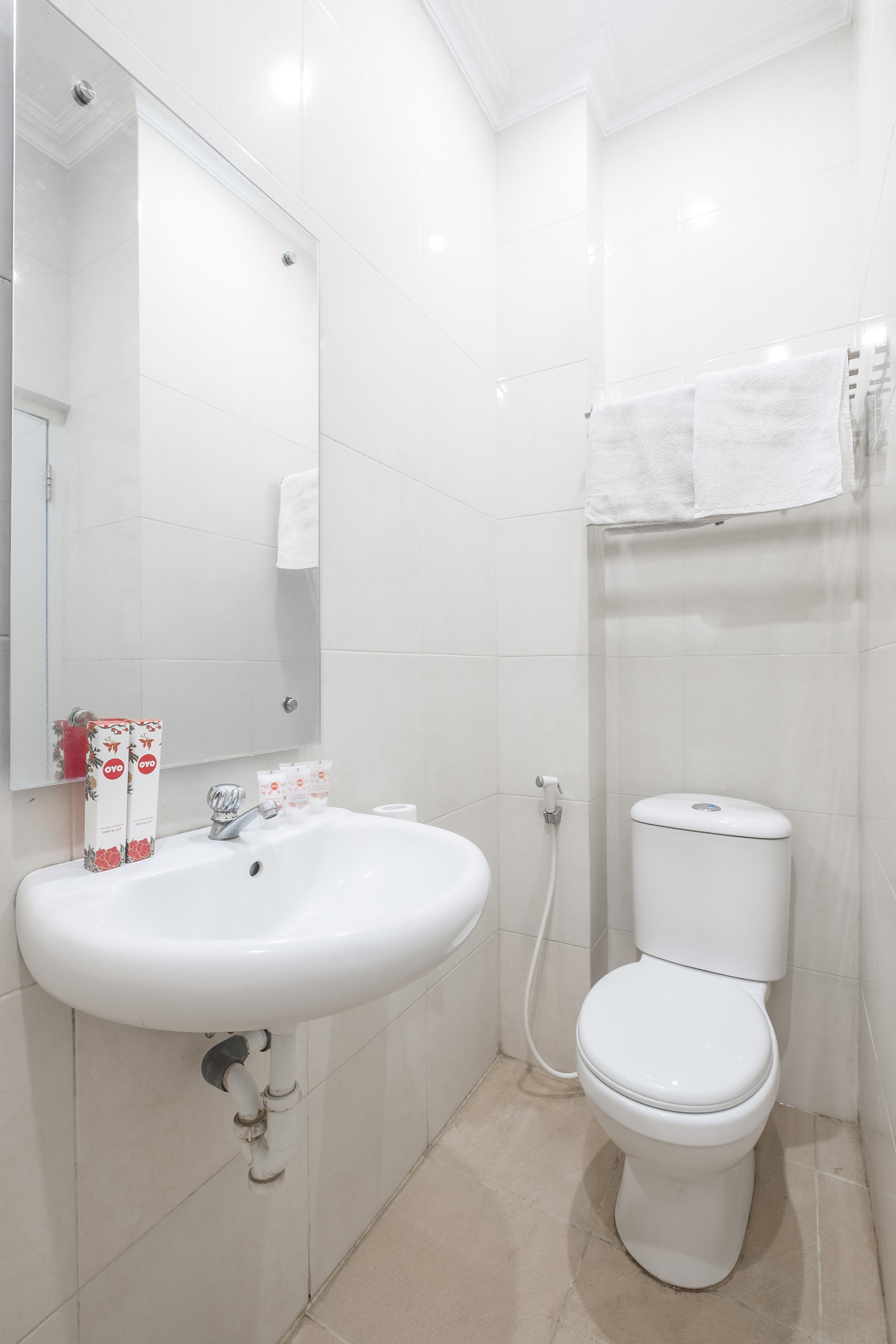Grand Pacifik Hotel By OYO Rooms