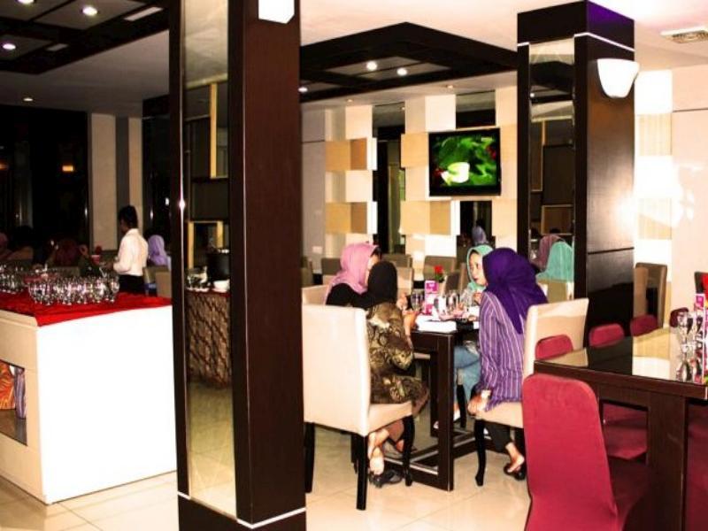 Grand Palace Hotel