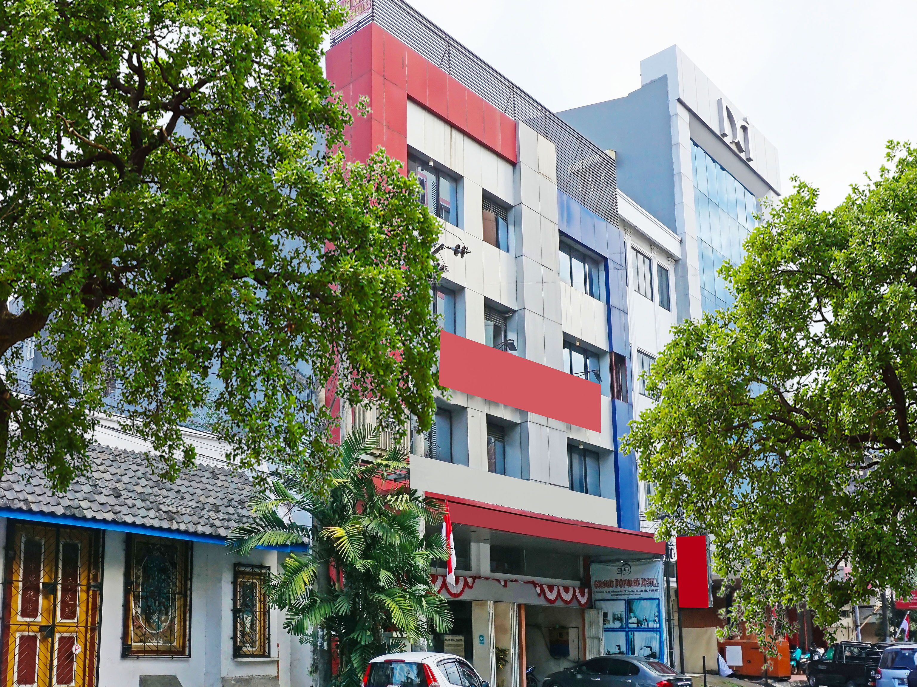Grand Populer Hotel By RedDoorz
