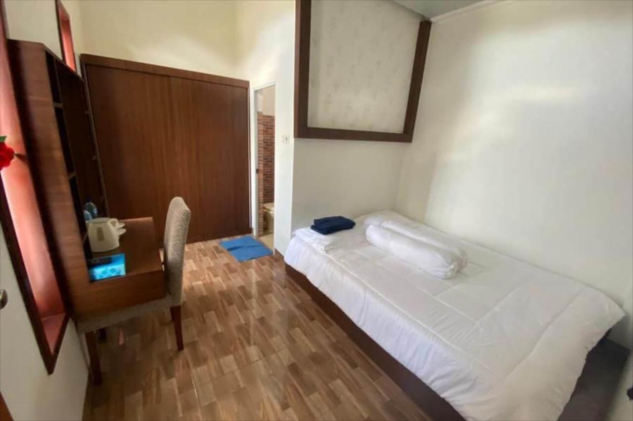 Guest House Bibong Makassar by RedDoorz
