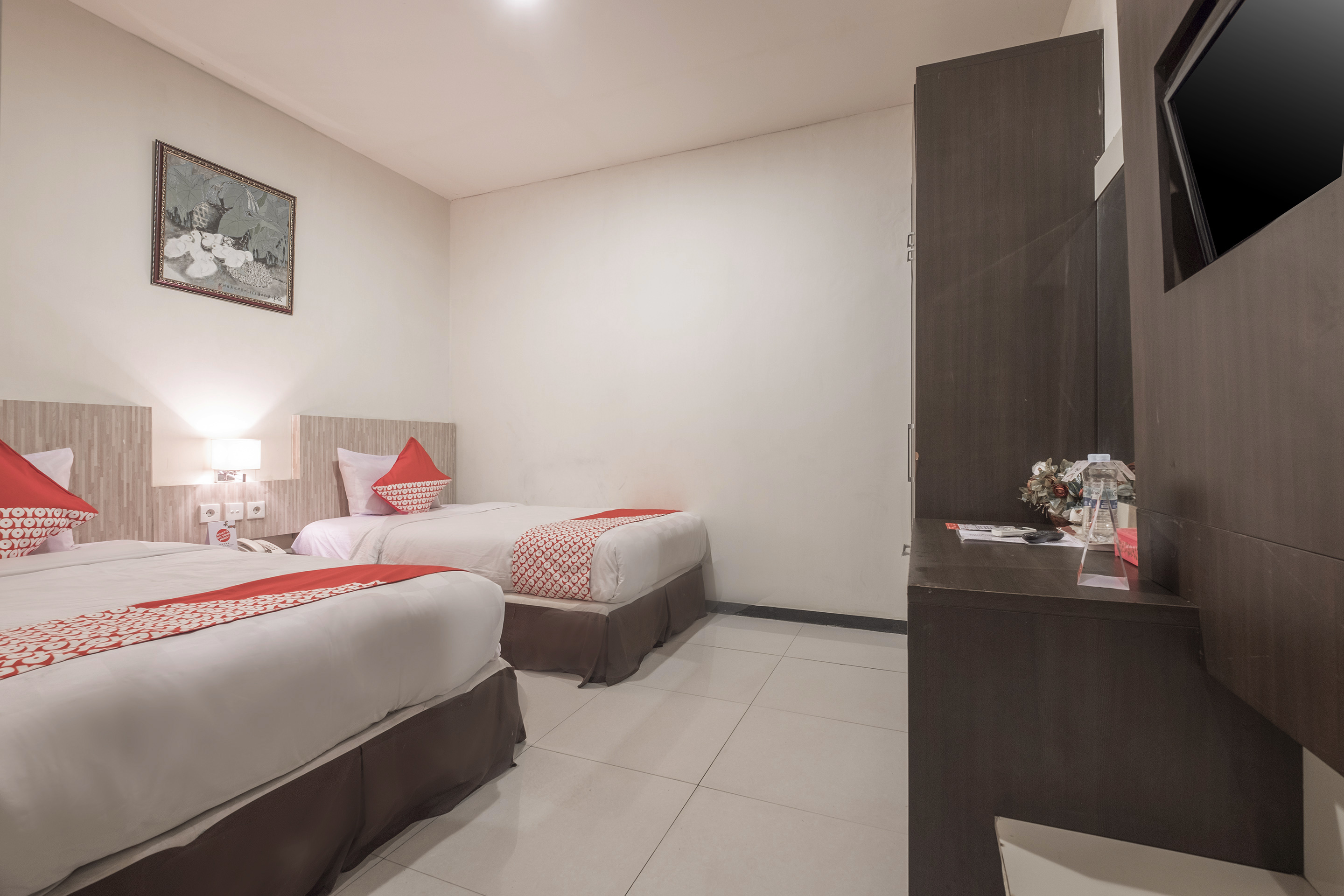 Hotel Agraha Andalas by OYO Rooms