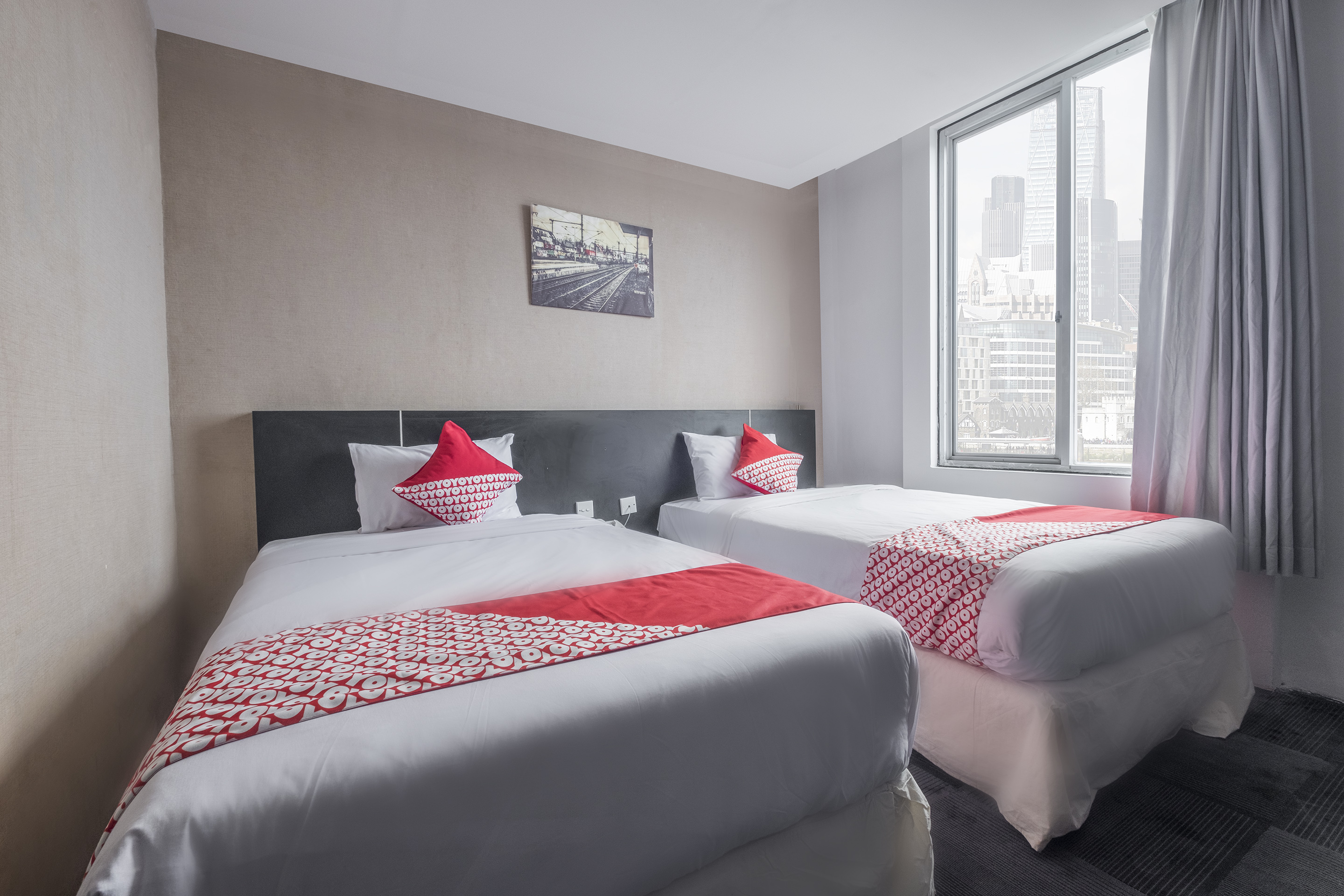 Hotel Asyra By OYO Rooms