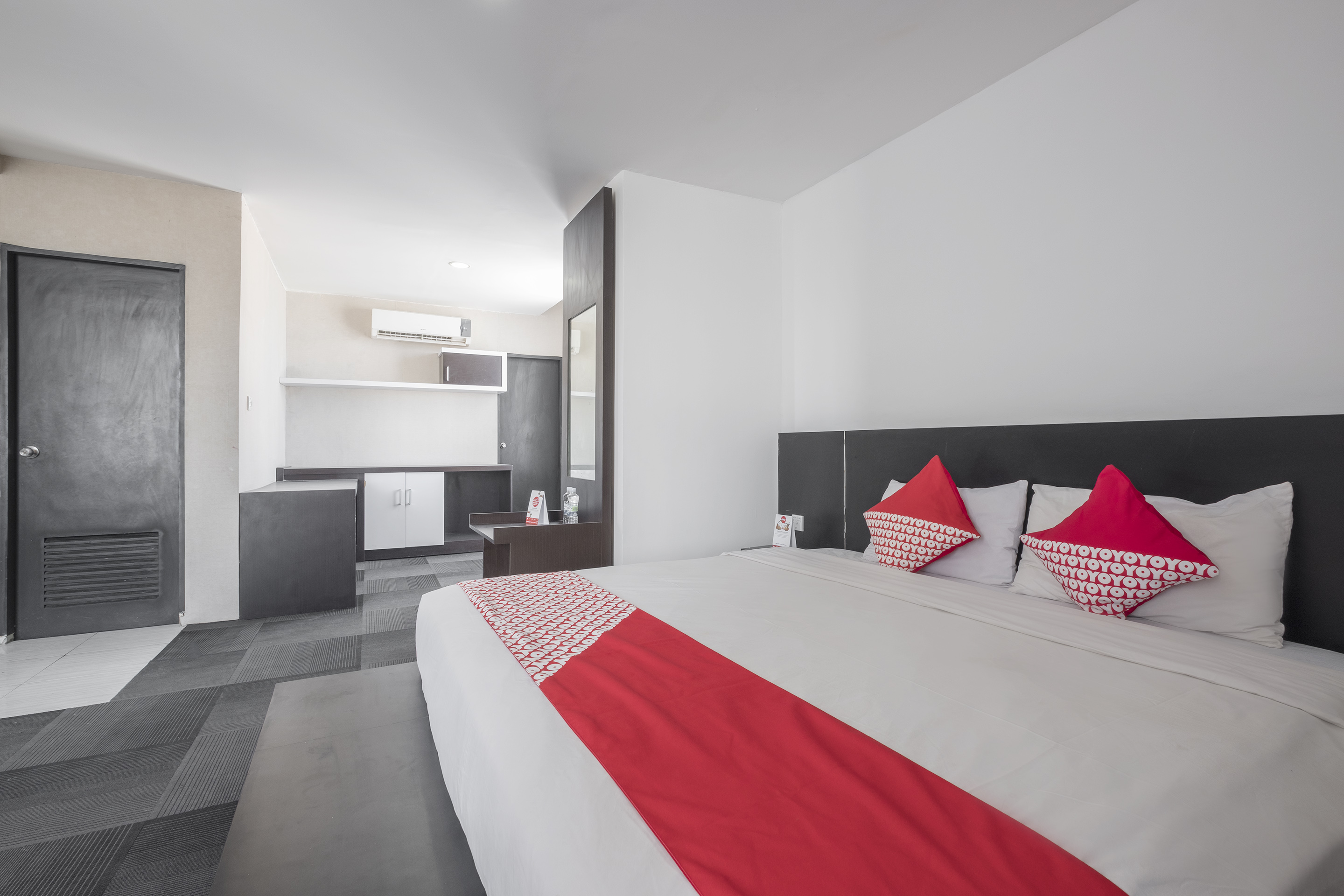 Hotel Asyra By OYO Rooms