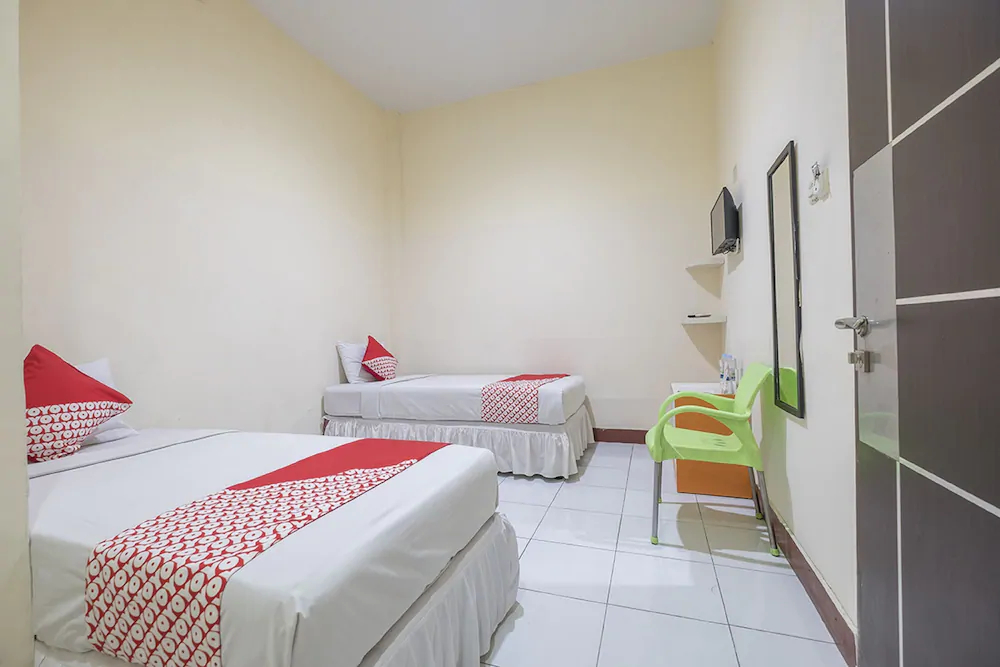 Hotel Benhil Toddopuli by OYO Rooms