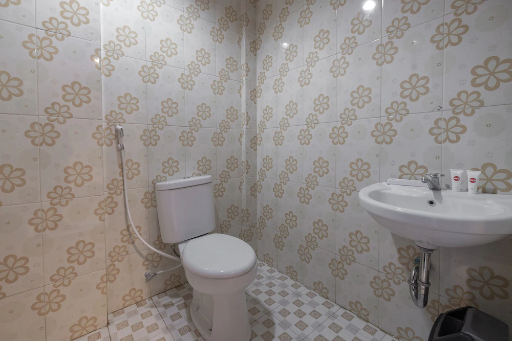 Hotel Darma Nusantara 3 by OYO Rooms