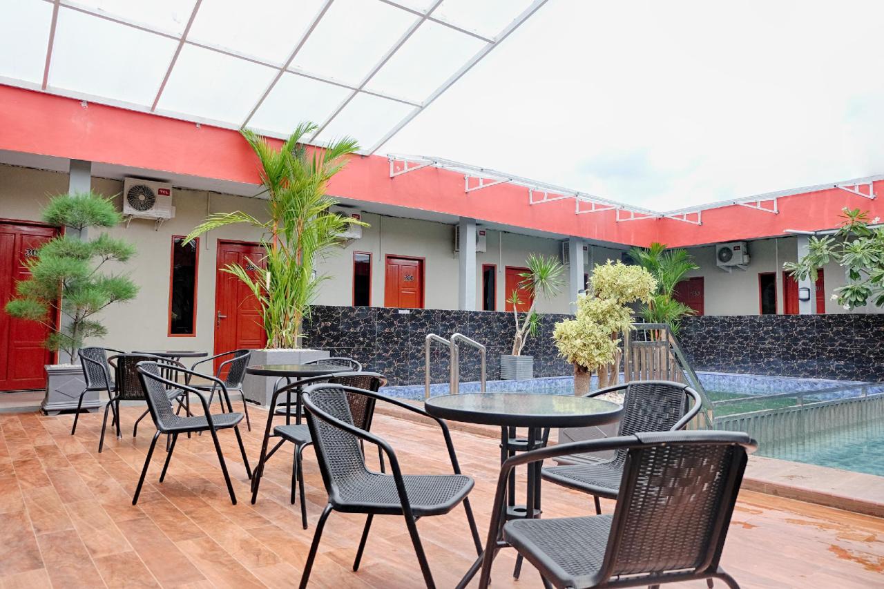 Hotel Jinan Makassar by OYO Rooms