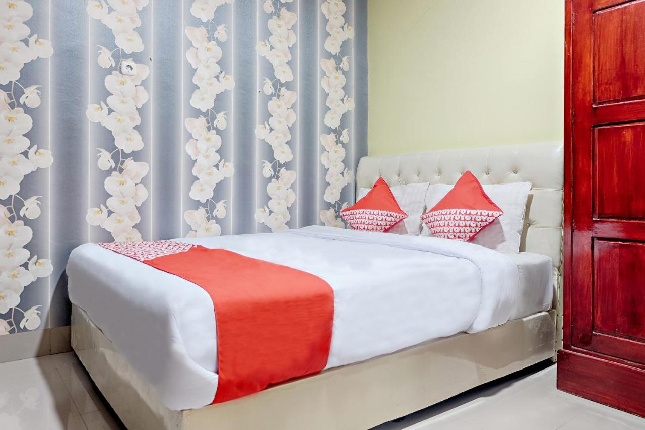 Hotel Jinan Makassar by OYO Rooms