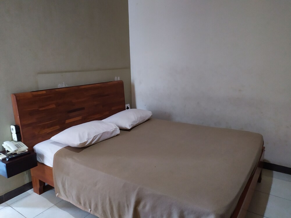 Hotel Luvio Makassar by OYO Rooms