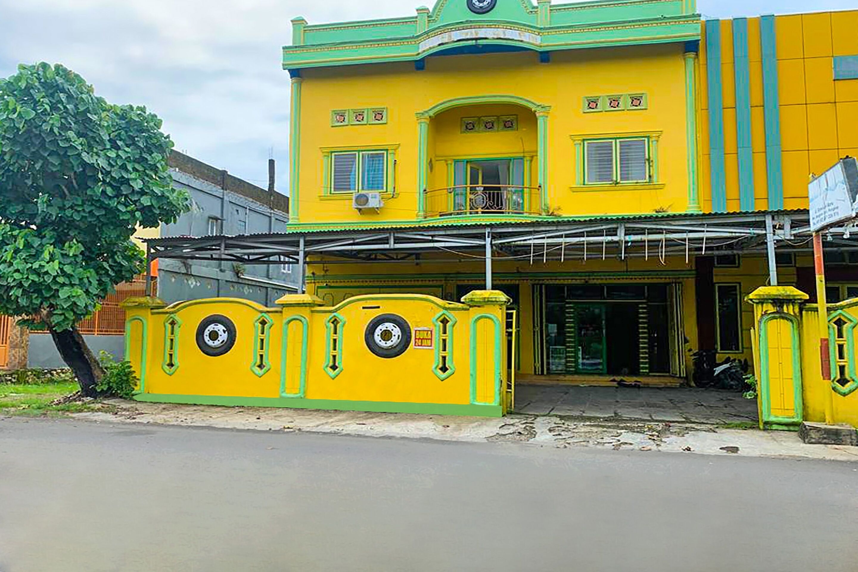 Hotel Melati Bm Pangkep by OYO