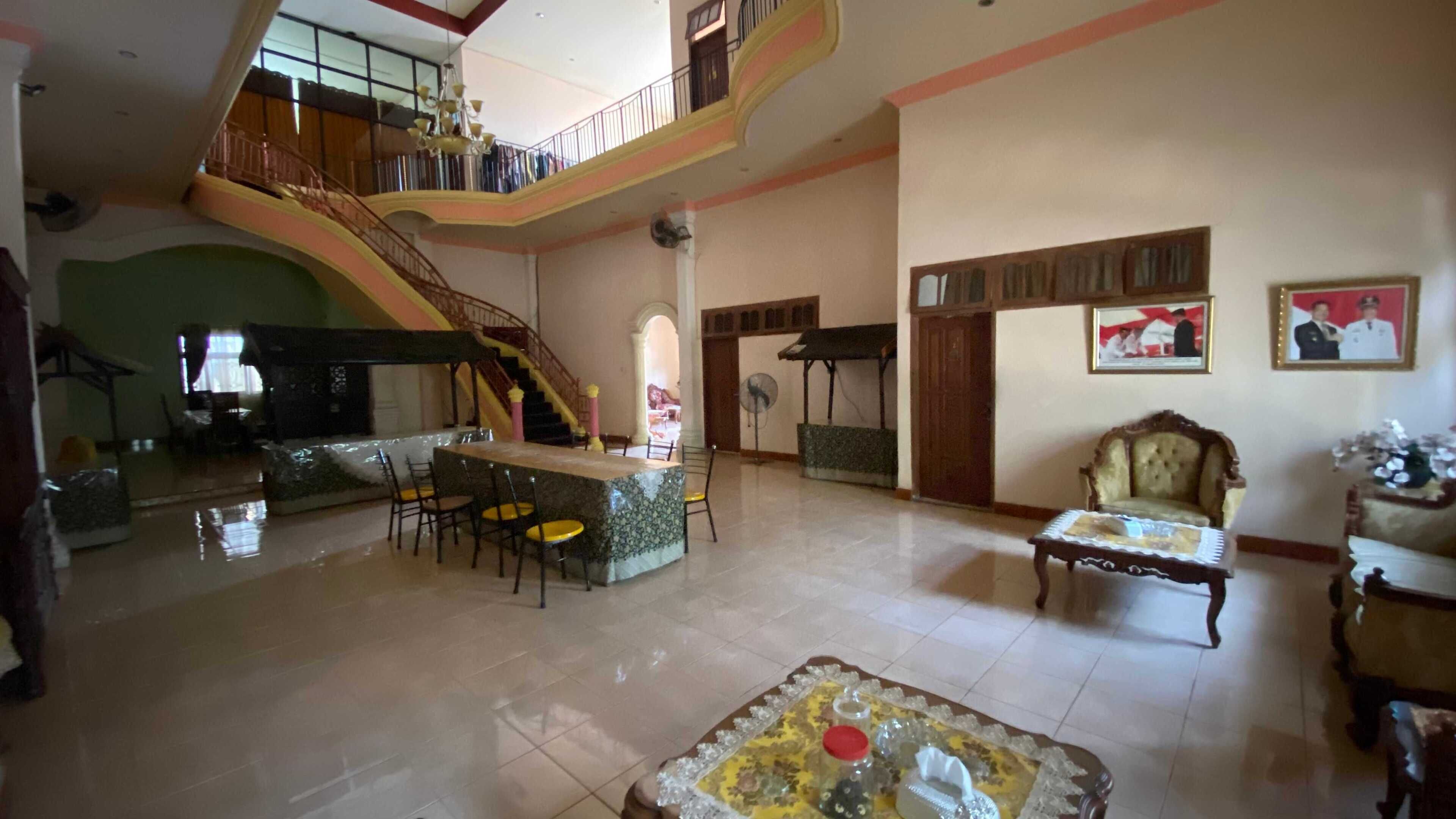 Hotel Savira by OYO