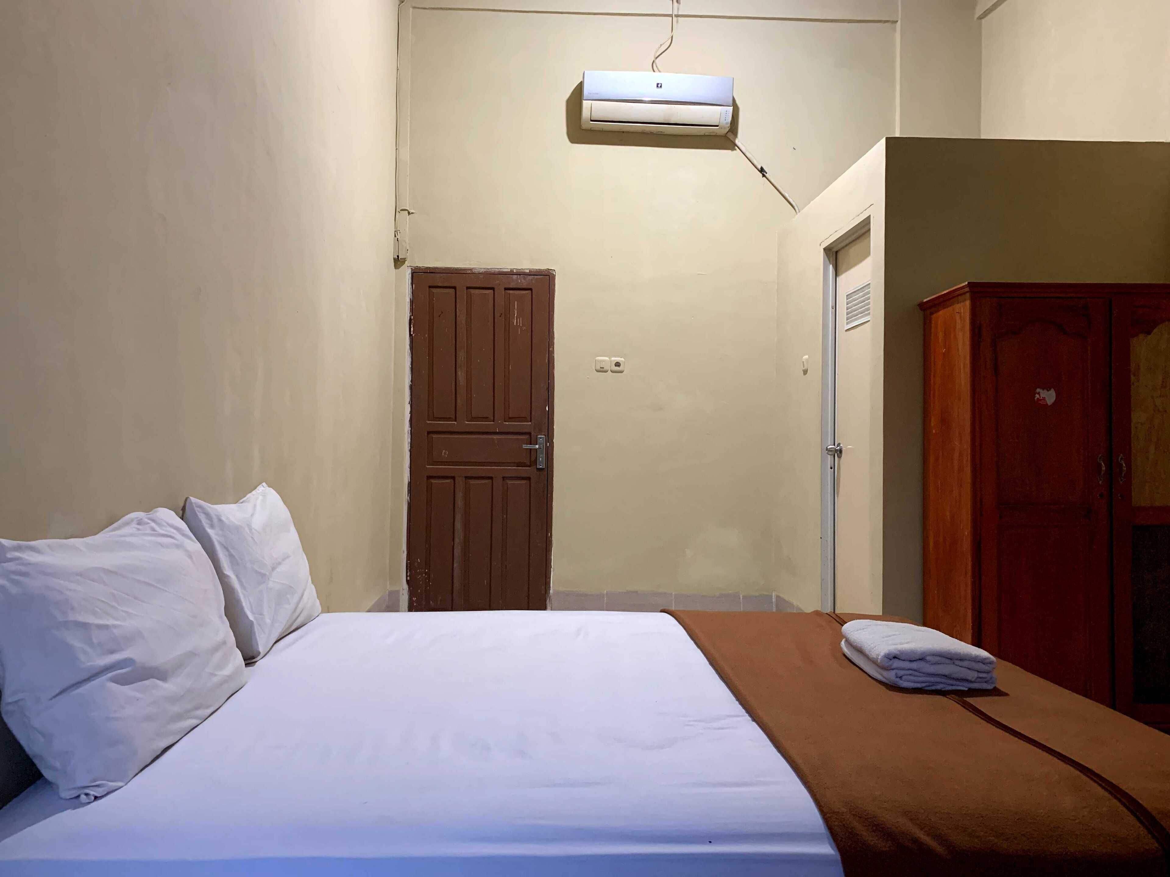Hotel Savira by OYO