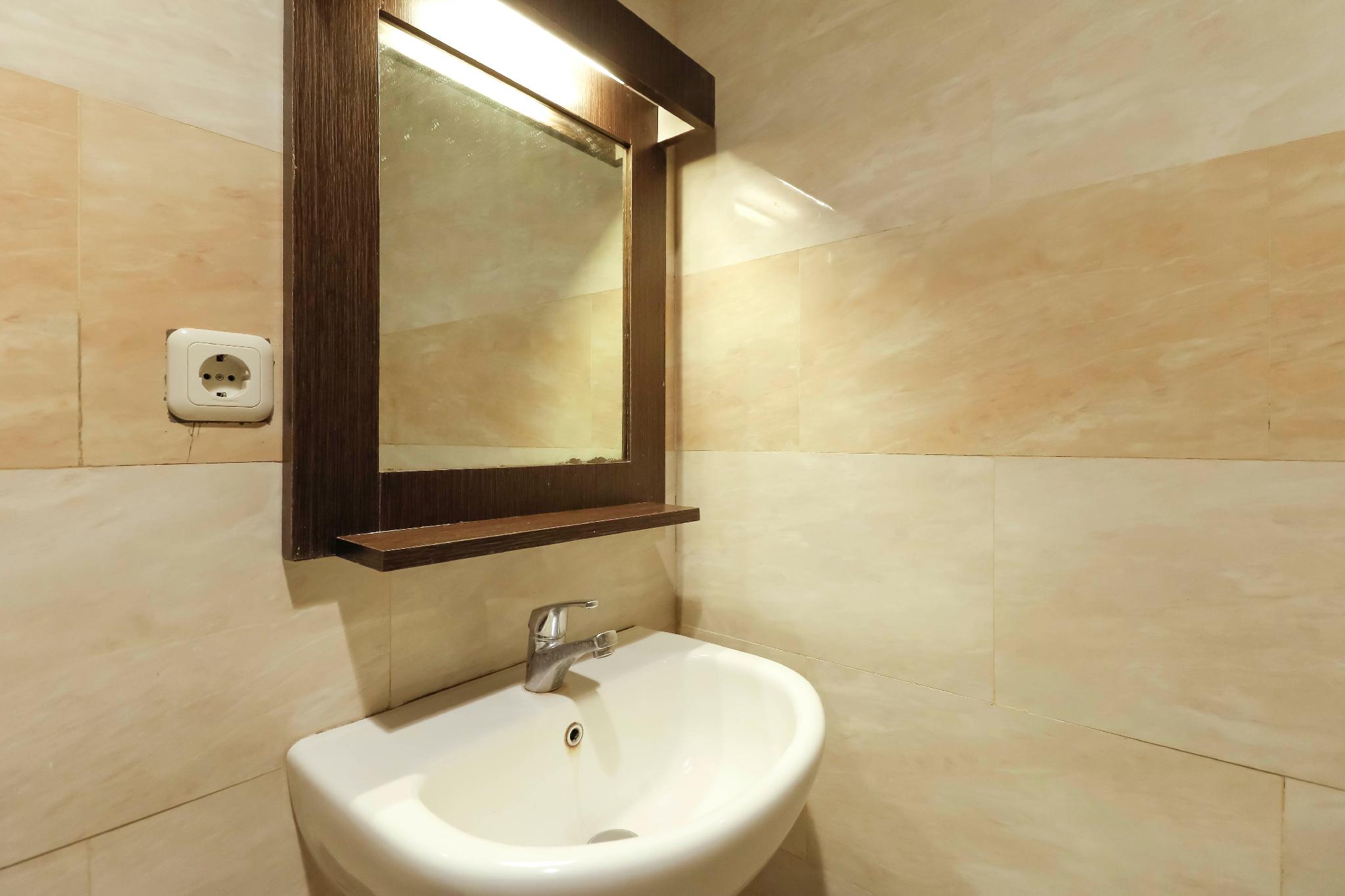 Hotel Artha Kencana
