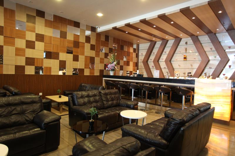 LA'RIZ Wthree Hotel