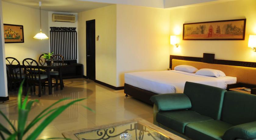 Losari Beach Hotel