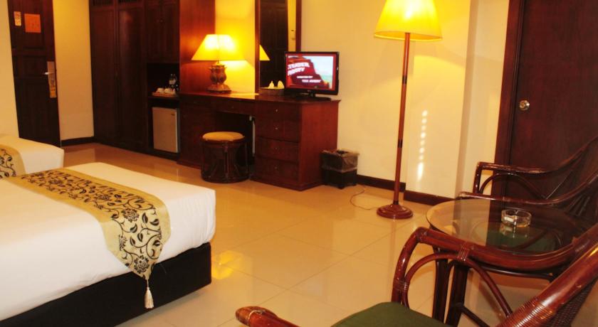 Losari Beach Hotel