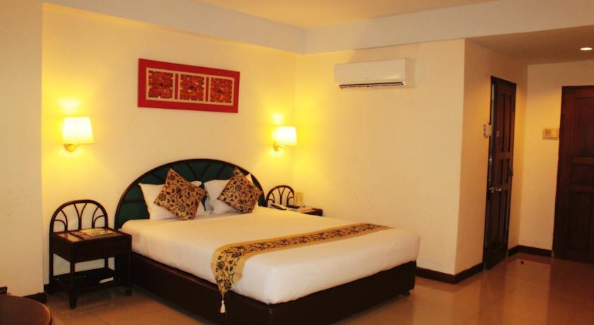 Losari Beach Hotel
