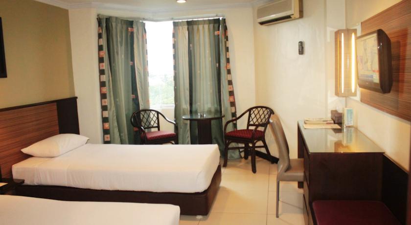 Losari Beach Inn