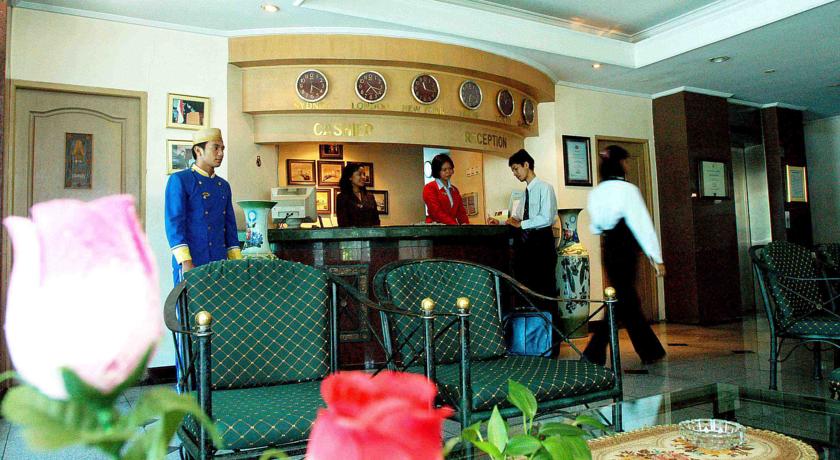 Losari Beach Inn