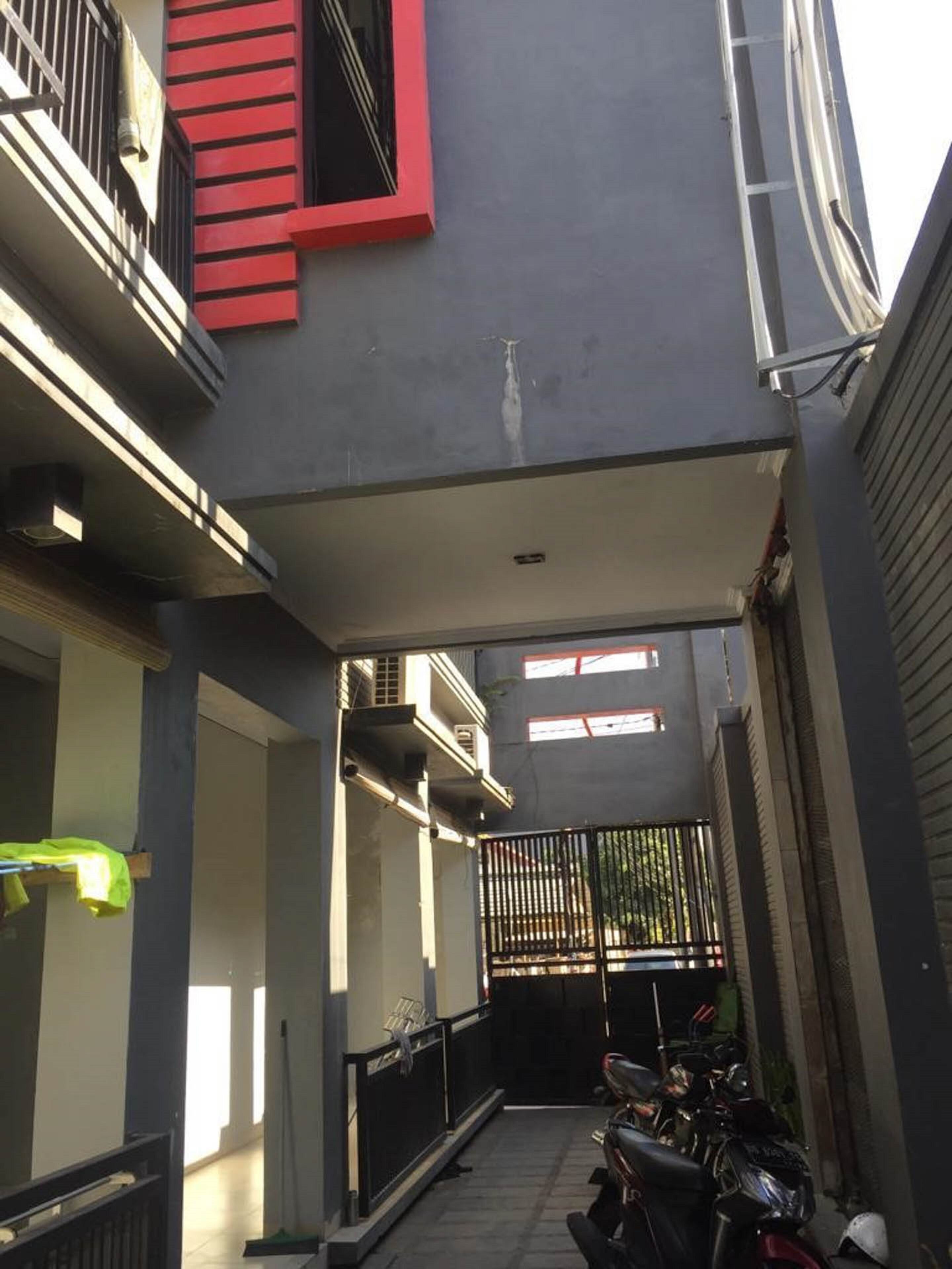 Lulu Homestay by OYO Rooms