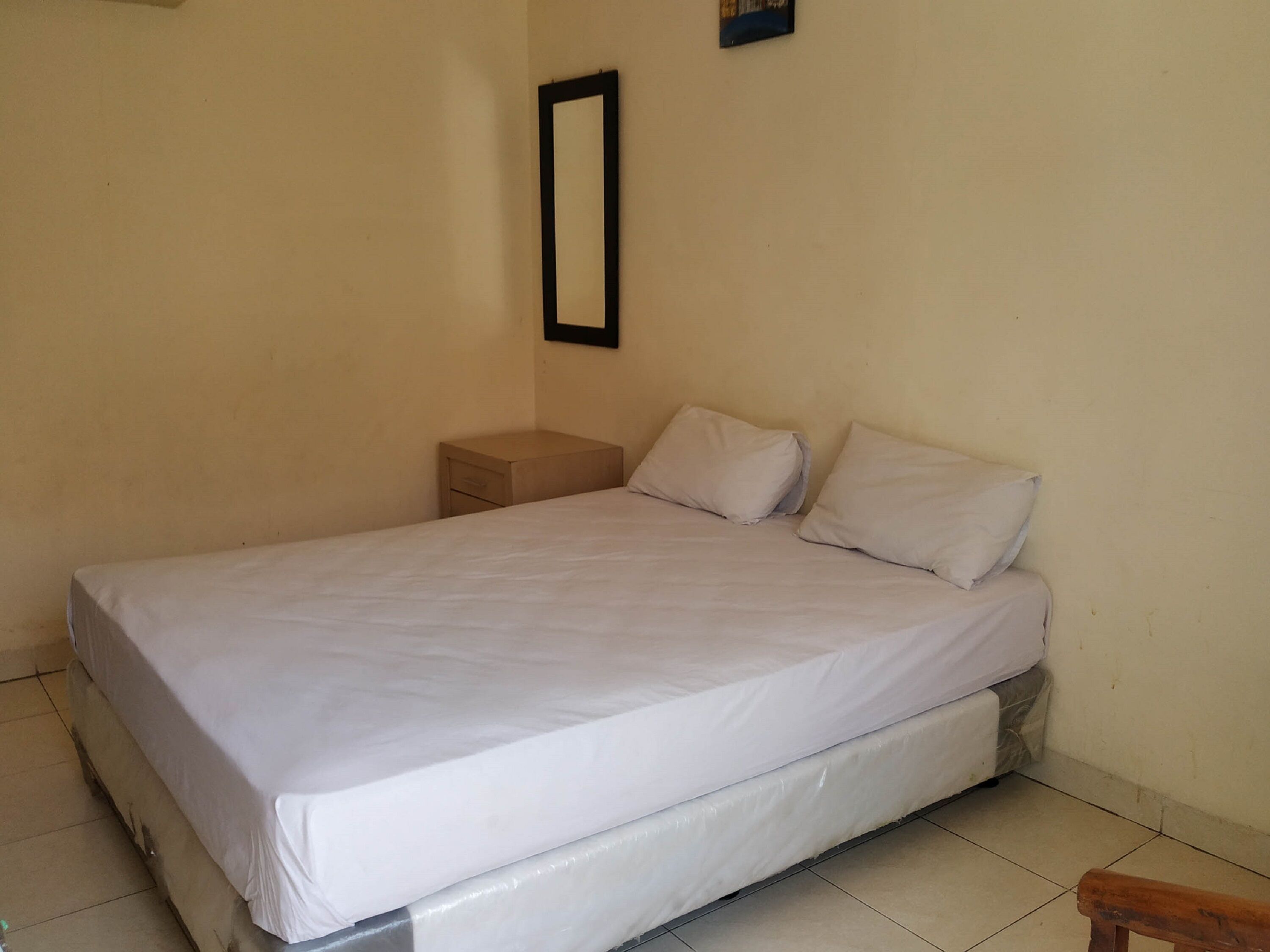 Lulu Homestay by OYO Rooms