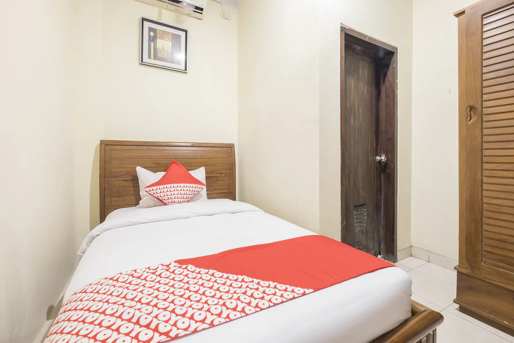 Makassar Guest House By OYO Rooms