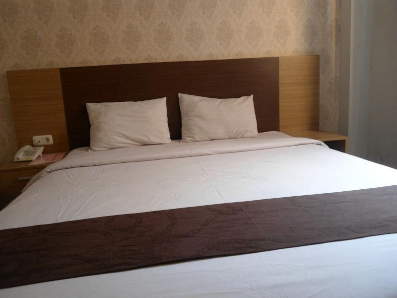 Max Hotel