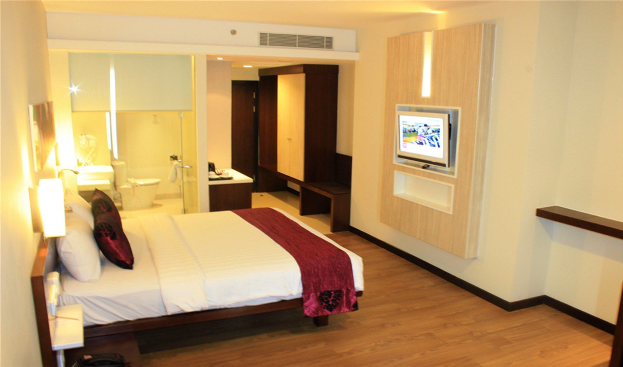 M Regency Makassar