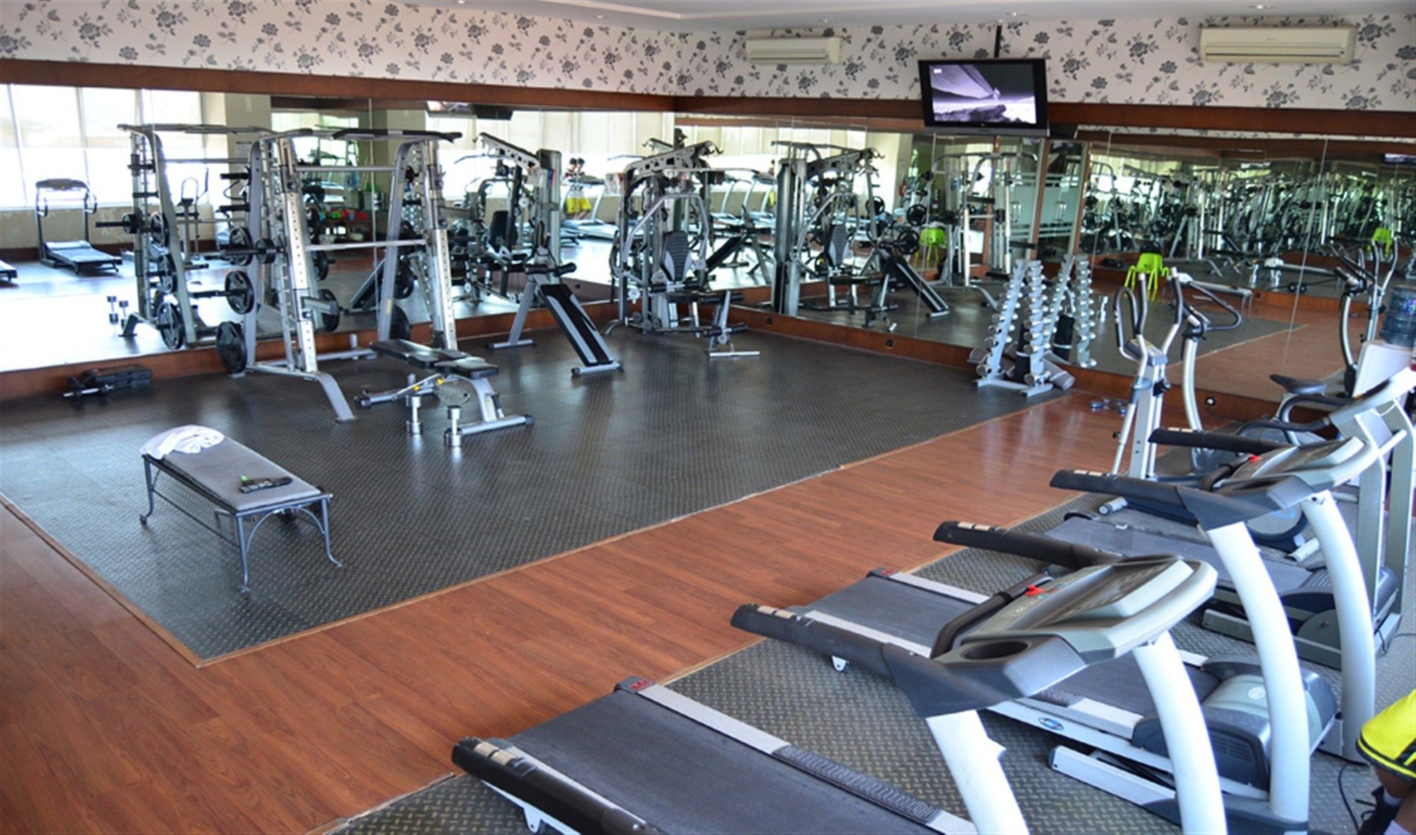 M Regency Makassar