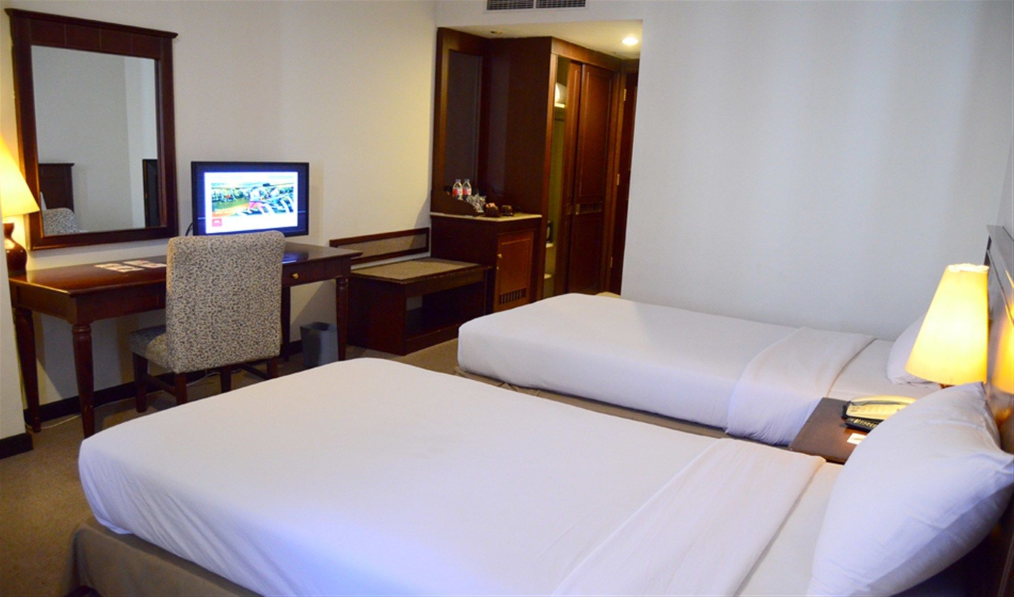 M Regency Makassar