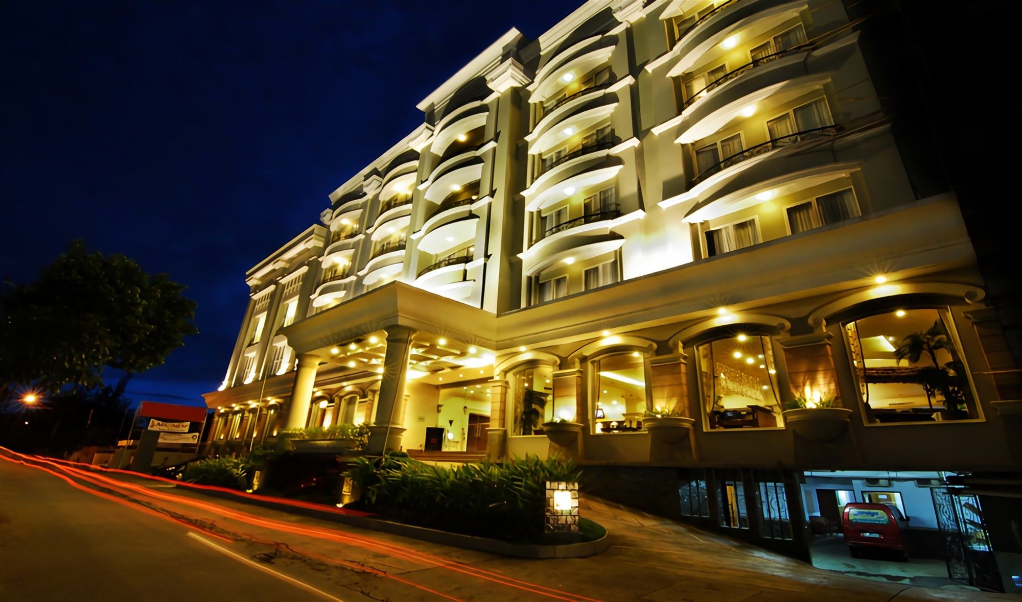 M Regency Makassar
