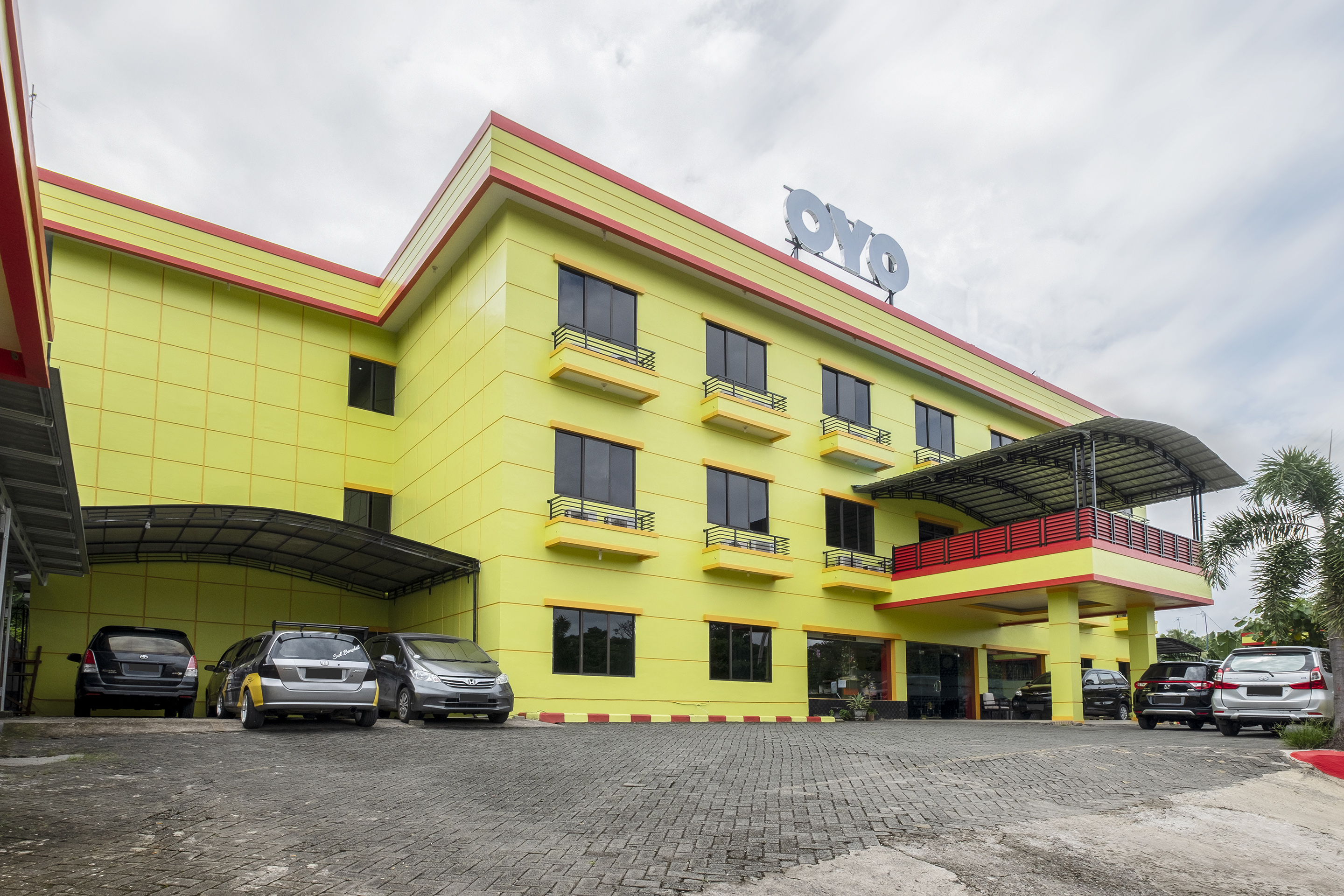 OYO 329 Hotel Darma Nusantara 2