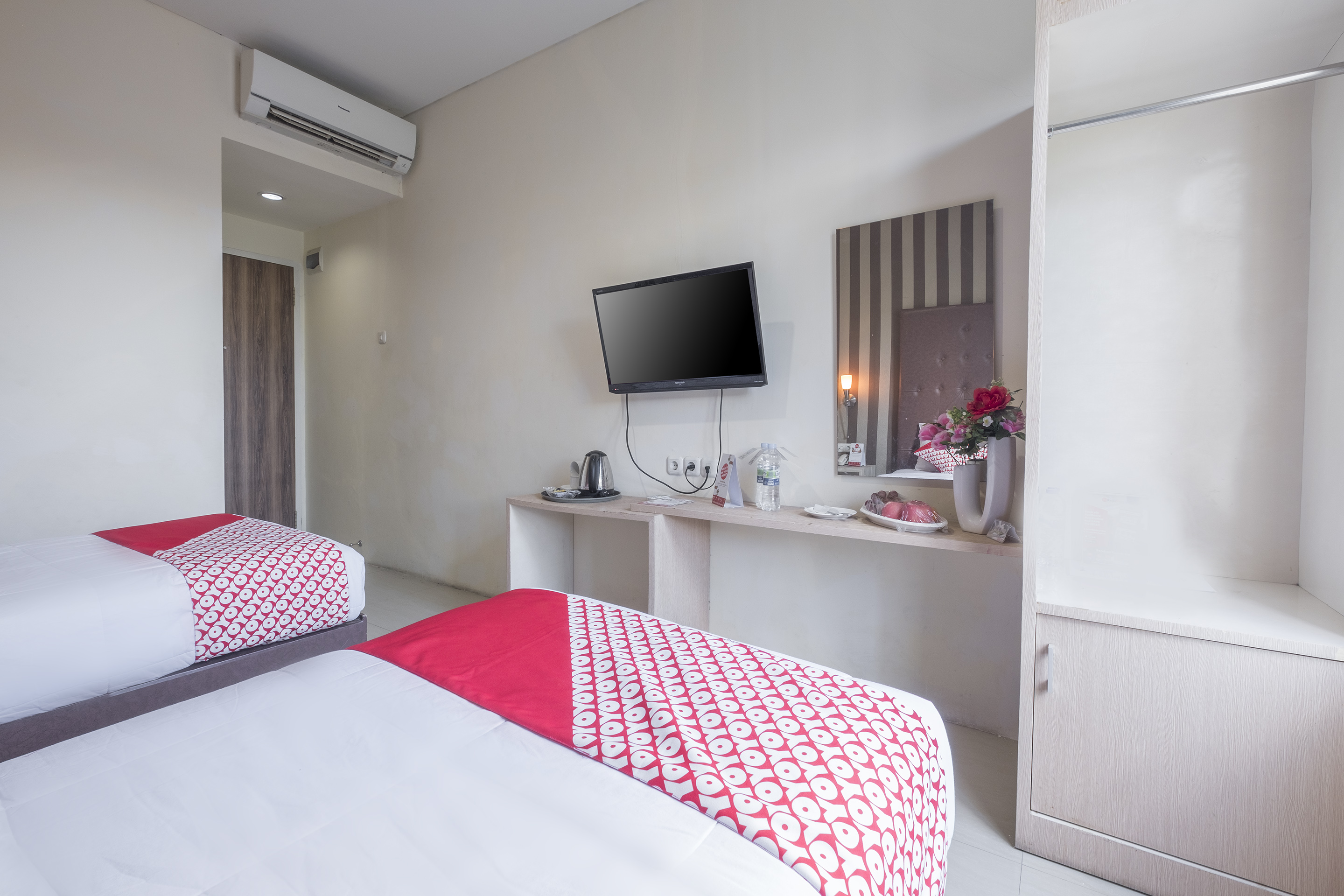 Gahara Hotel by OYO Rooms