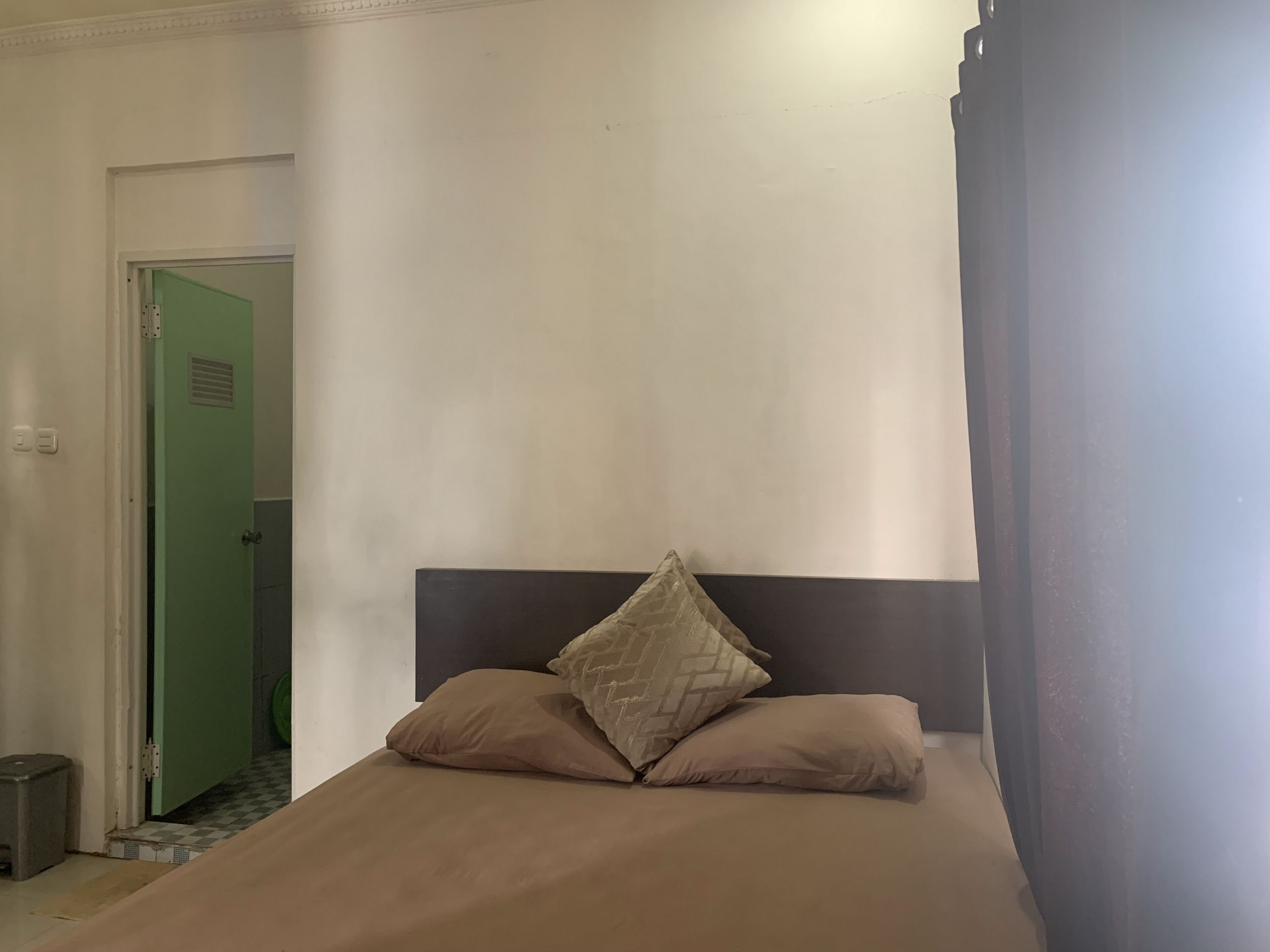 Penginapan Laota Syariah by OYO