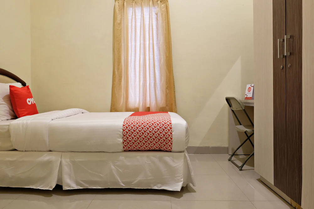 Pondok Dian Syariah by OYO Rooms