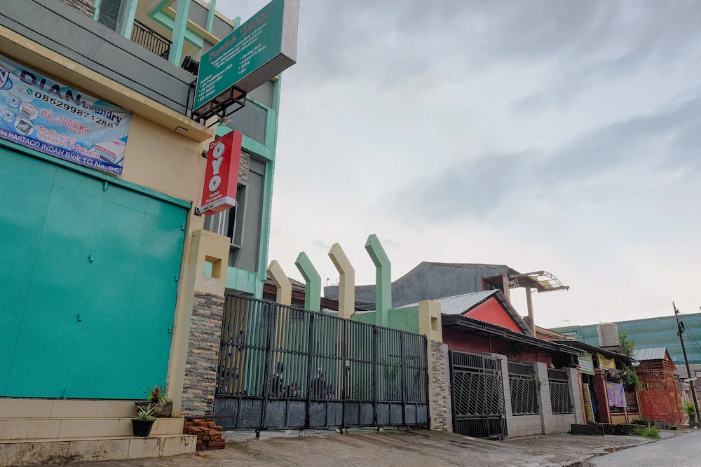 Pondok Dian Syariah by OYO Rooms