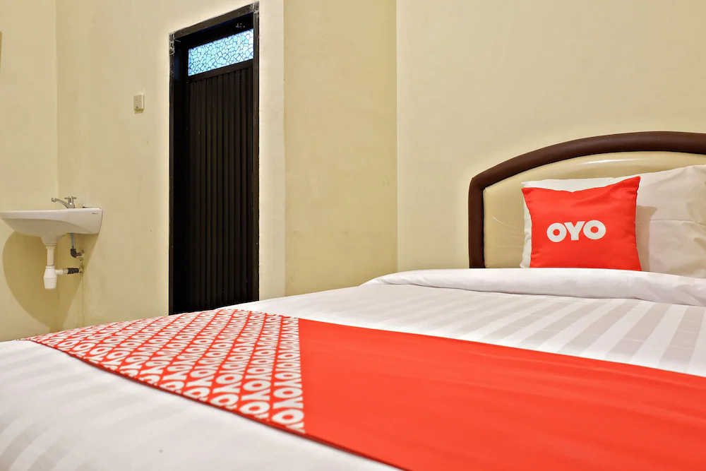Pondok Dian Syariah by OYO Rooms