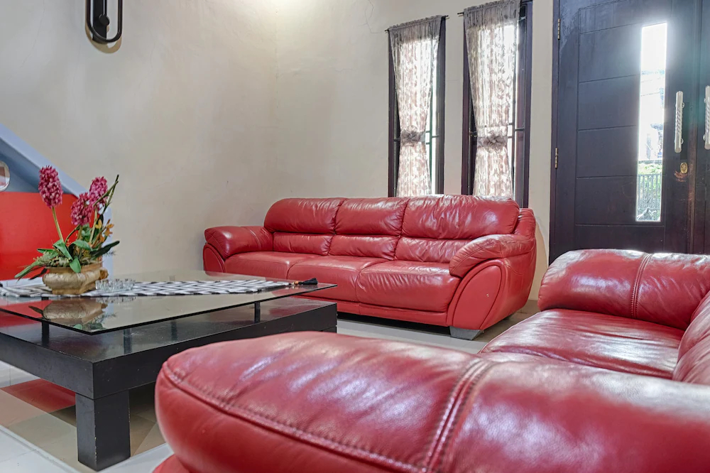 Pondok Dian Syariah by OYO Rooms