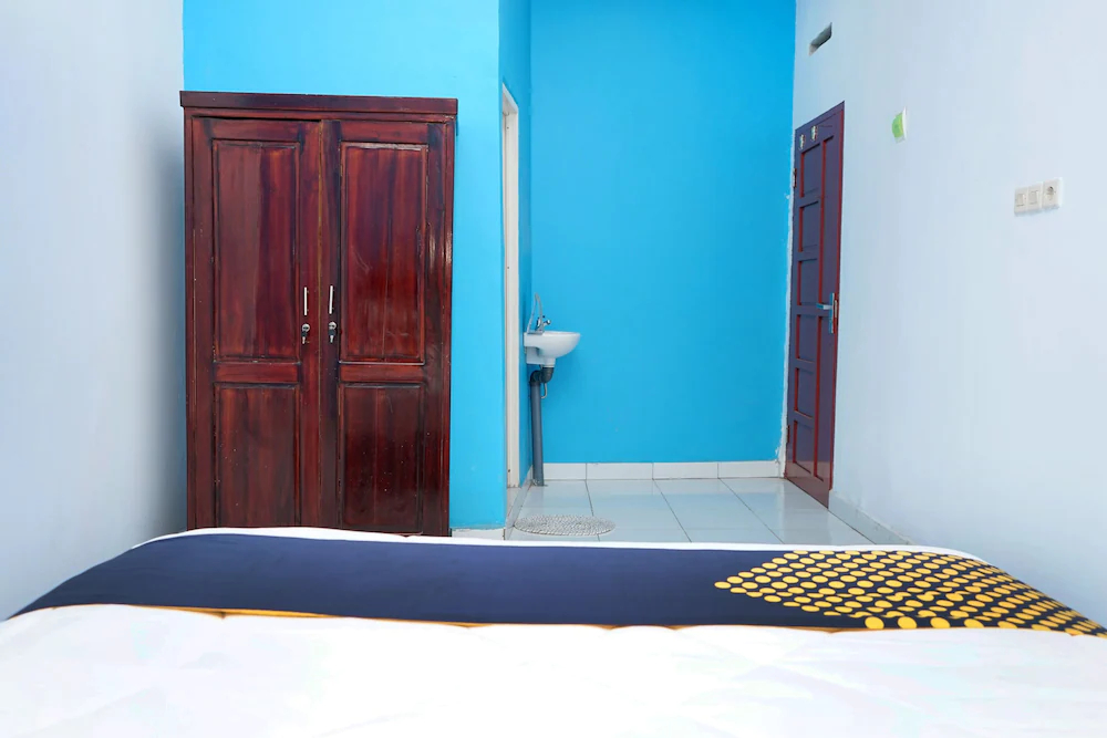 Pondok Garasi by OYO Rooms