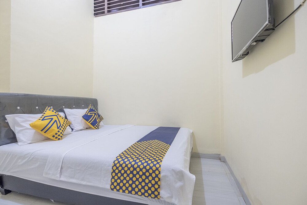 Pondok Haikal Almira by OYO Rooms
