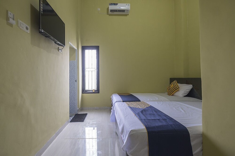 Pondok Haikal Almira by OYO Rooms
