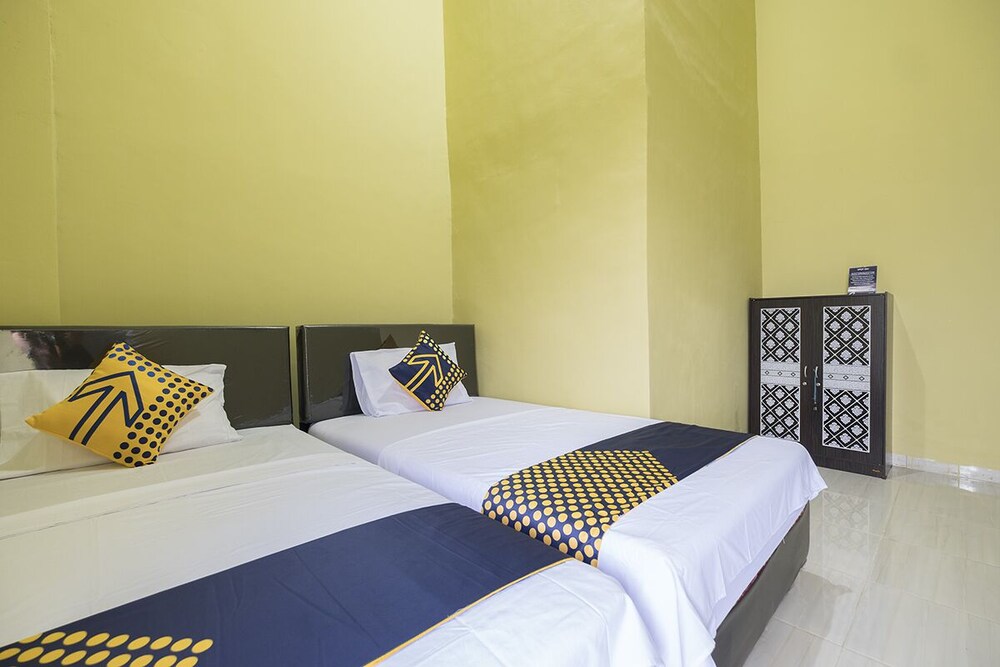 Pondok Haikal Almira by OYO Rooms