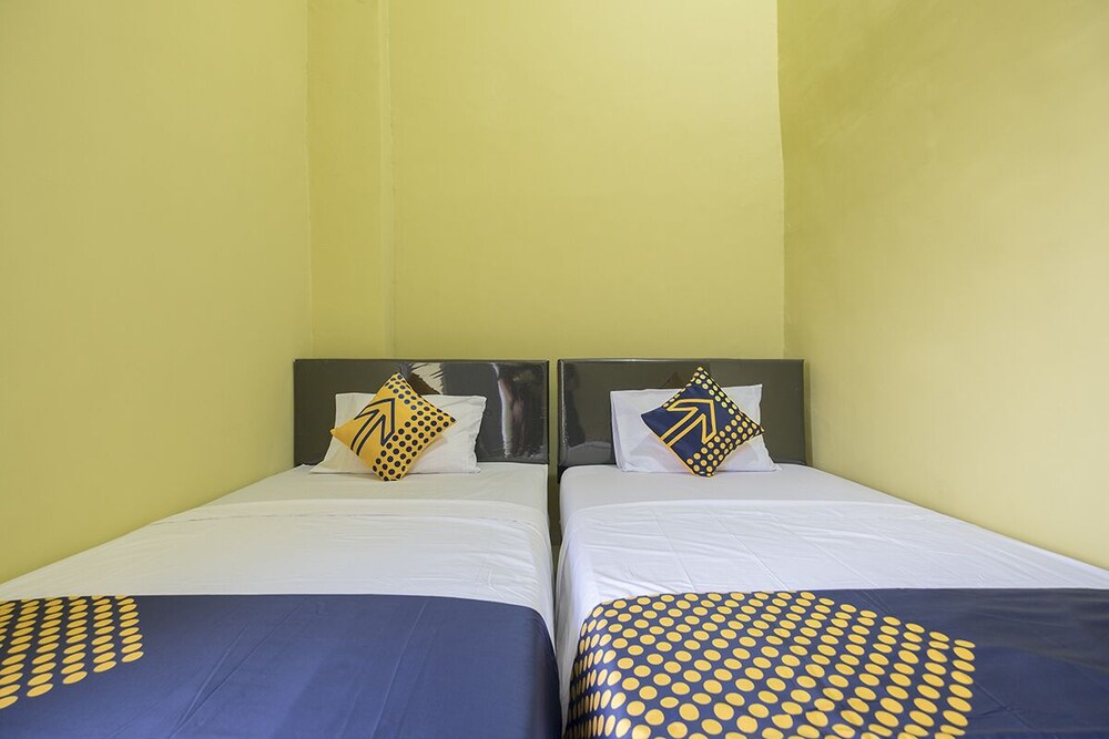 Pondok Haikal Almira by OYO Rooms