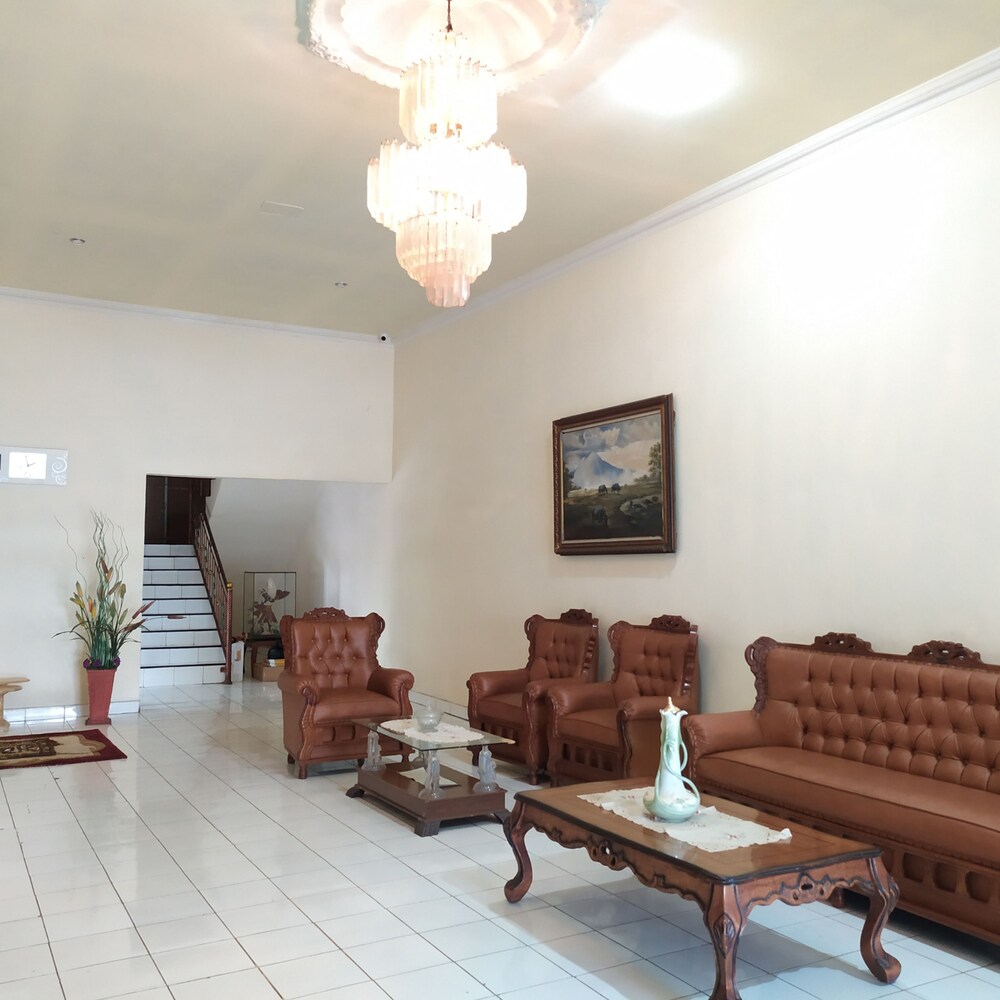 Pondok Ripuji by OYO Rooms