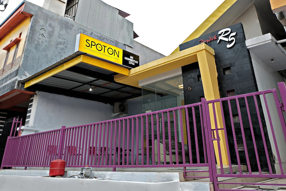 R5 Homestay by OYO Rooms
