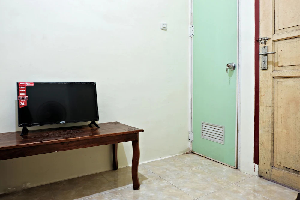 R5 Homestay by OYO Rooms